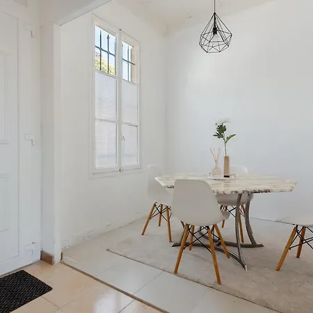 Charming House With Sea View In Nice